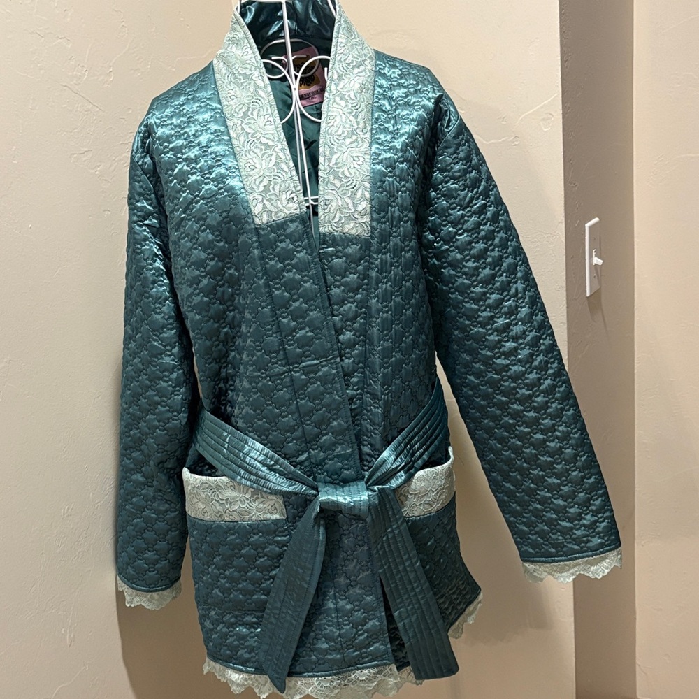 Elegant Teal Quilted Women's Jacket